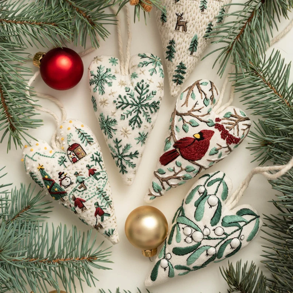 🎉Vente du Carnaval de Noël 2025 - 49 % de réduction - Kit de décorations de Noël brodées à la main en forme de cœur à faire soi-même 